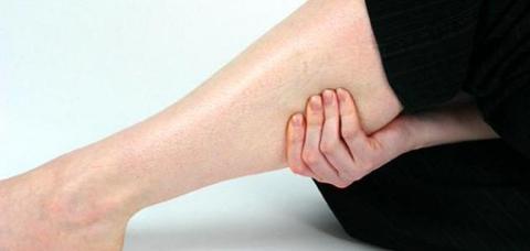 أسباب الشد العضلي في الساق أثناء